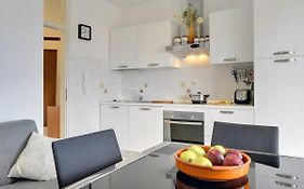 Apartment Mirna
